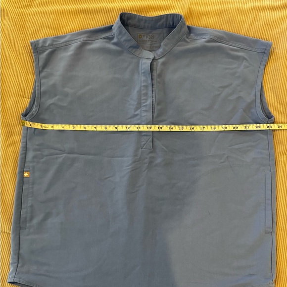 Figs Rafaela Scrub Top - Picture 7 of 8